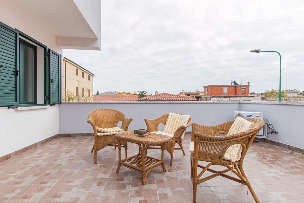 Residenza Maria Antonia - Private Apartment Orosei Buitenkant foto