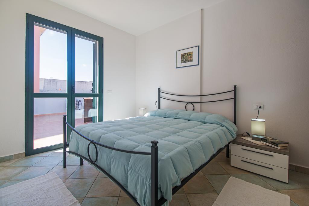 Residenza Maria Antonia - Private Apartment Orosei Buitenkant foto